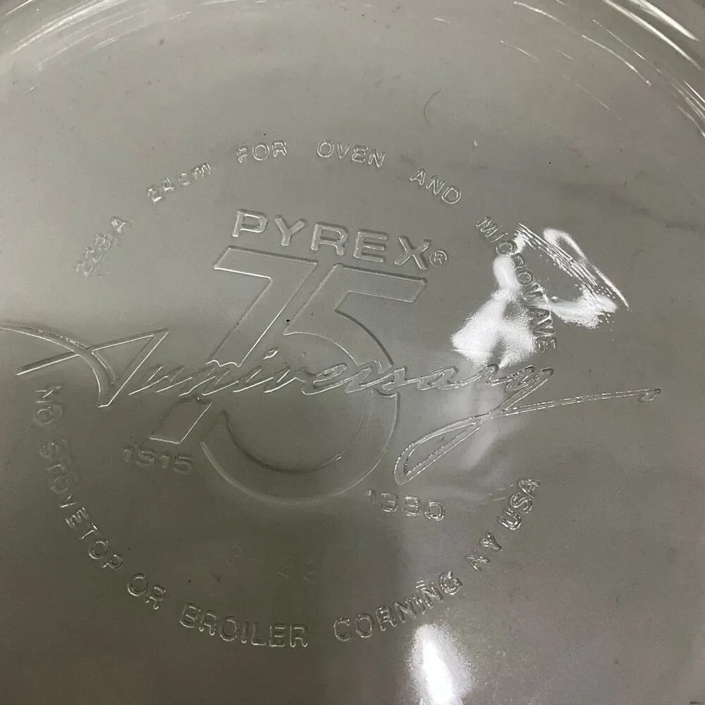 PYREX 75th Anniversary Pie Plate